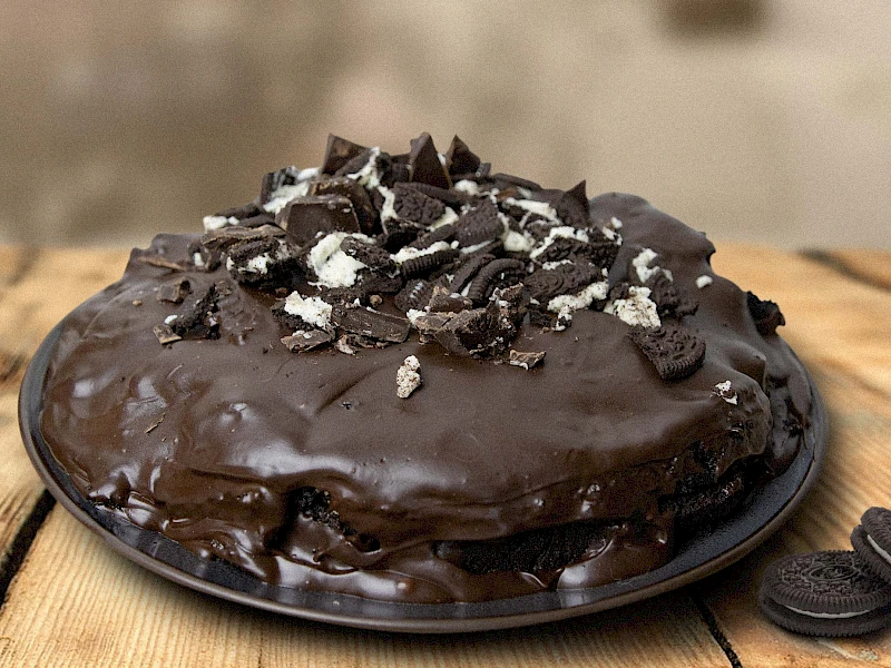 Oreosplosion Cake