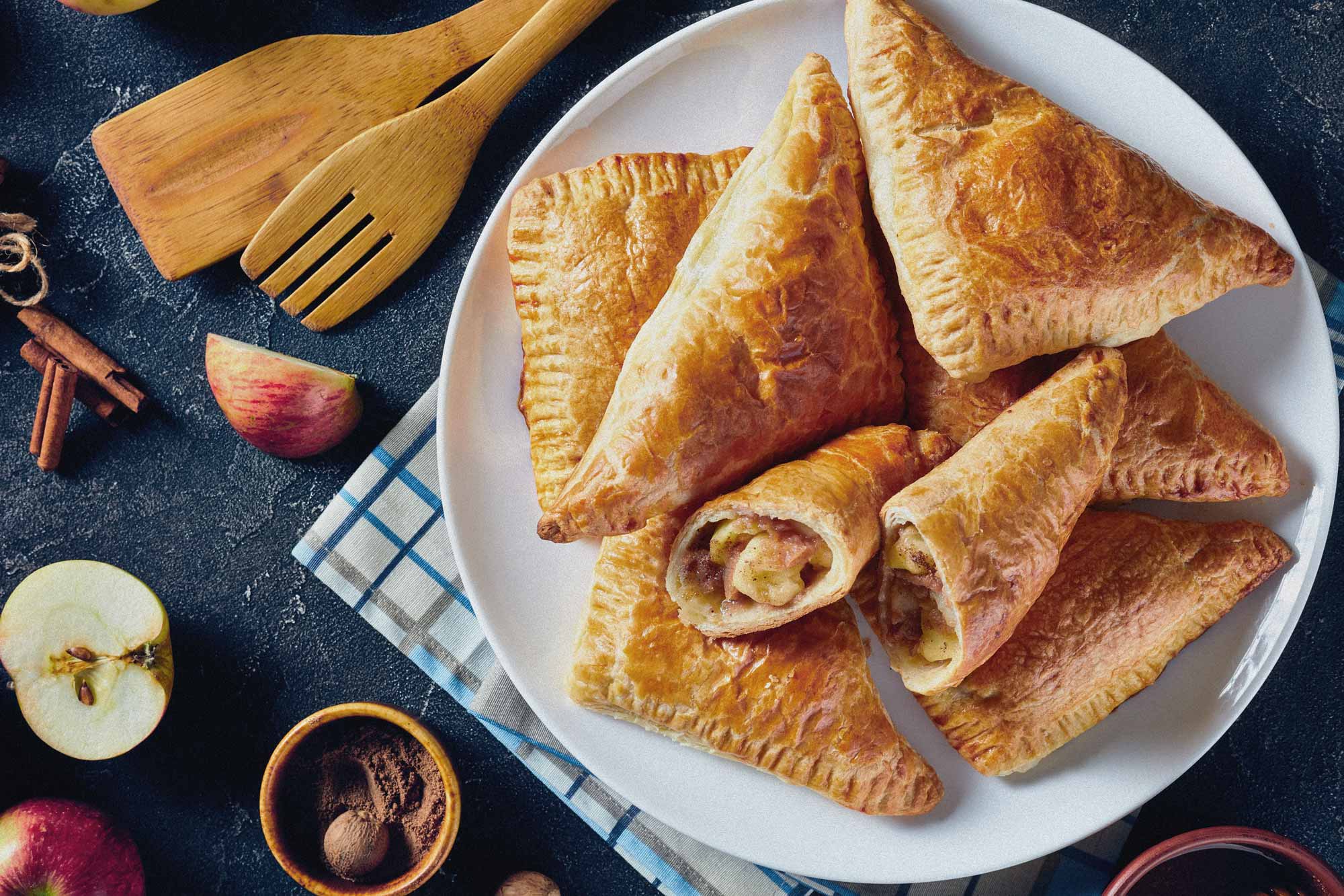 Apfeltaschen aus Blätterteig