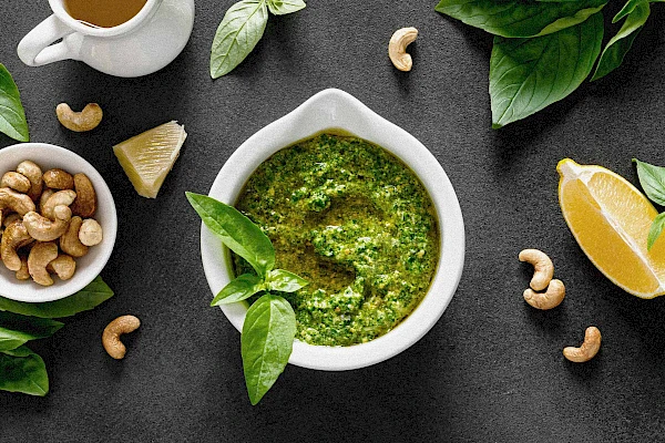 Cashew-Pesto