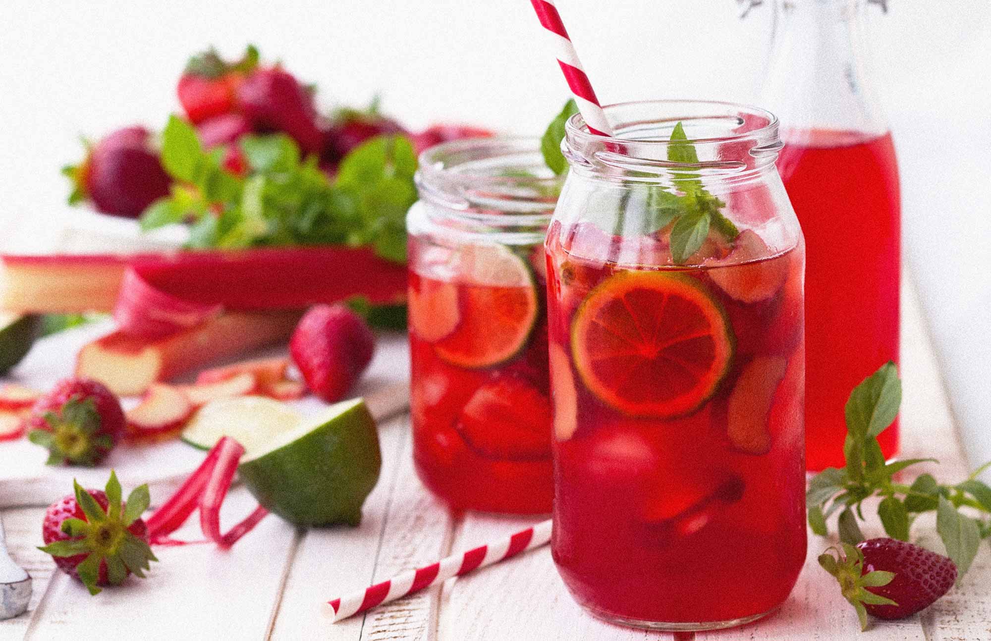 Erdbeer-Rhabarber-Limonade