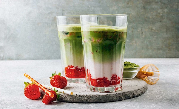 Matcha Strawberry Latte