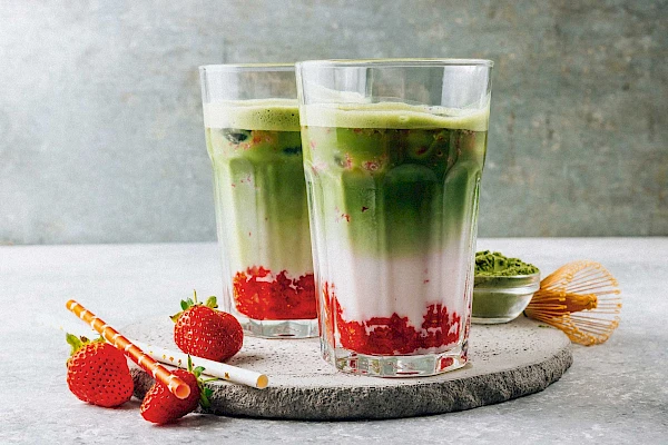 Matcha Strawberry Latte