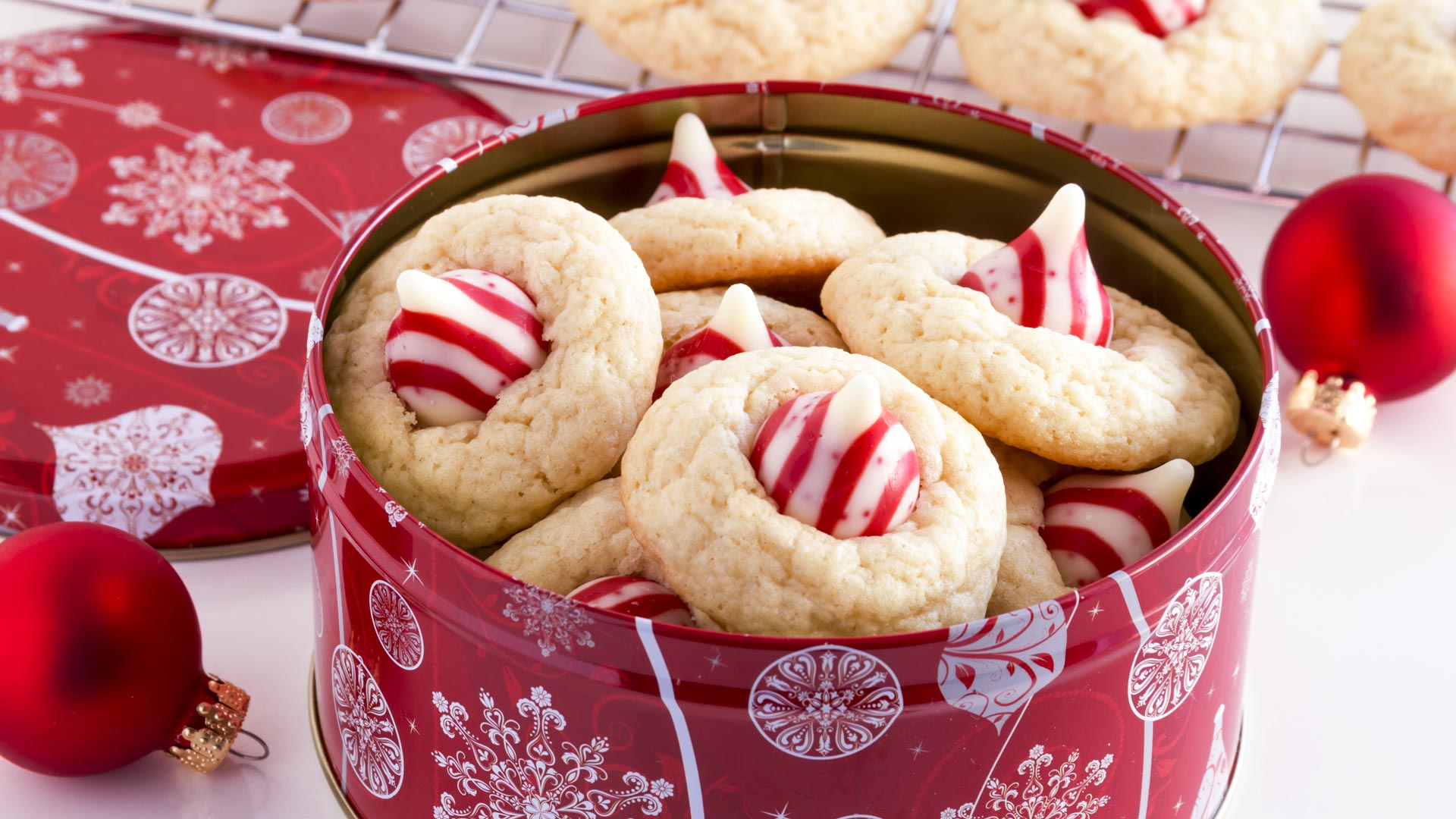 Candy Cane Kisses Cookies