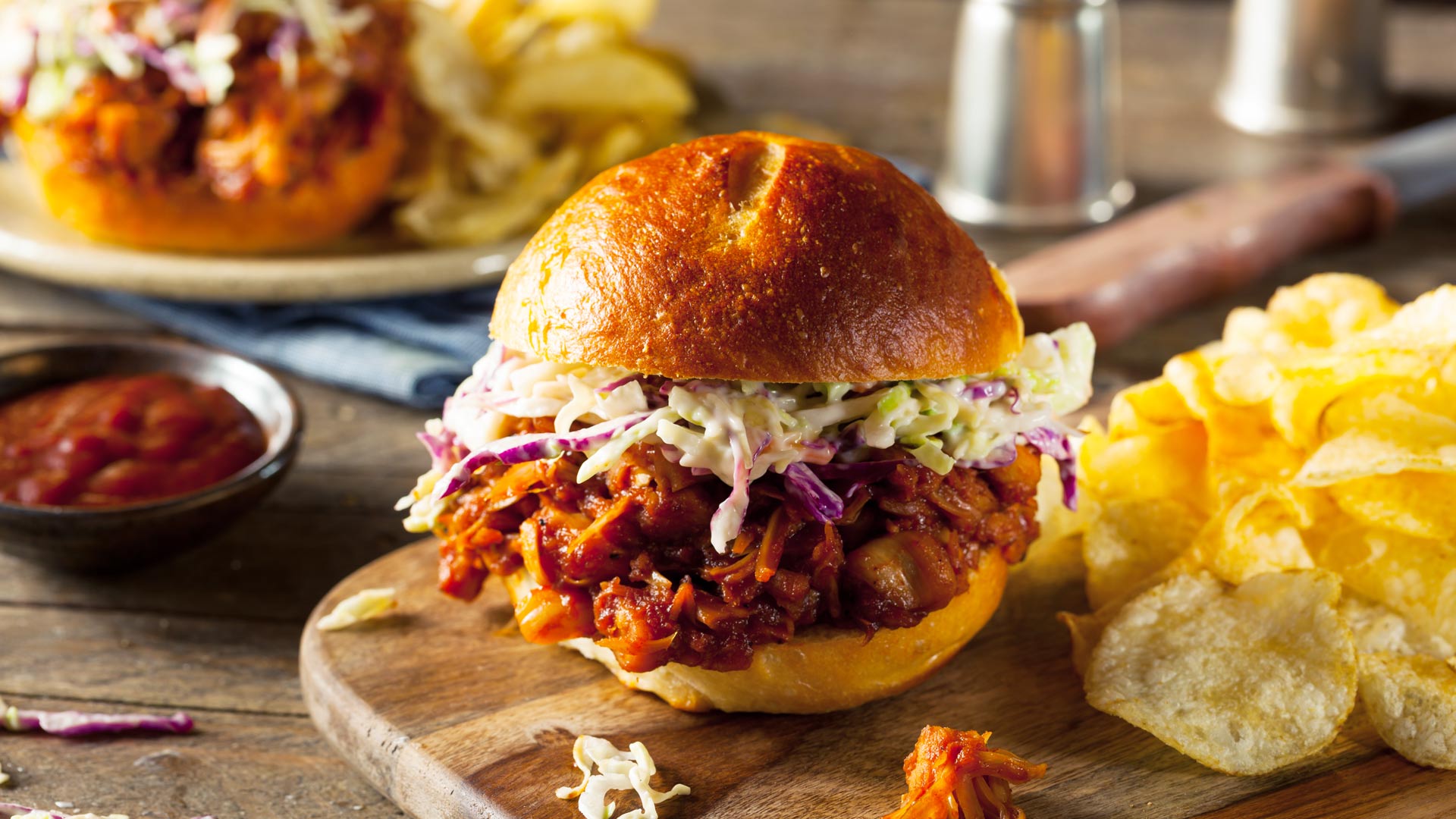 Pulled Jackfruit Burger