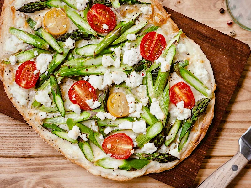 Frühlings-Flammkuchen