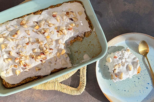 Carrot Cake Baked Oats