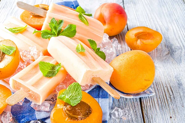 Aprikosen-Joghurt-Eis