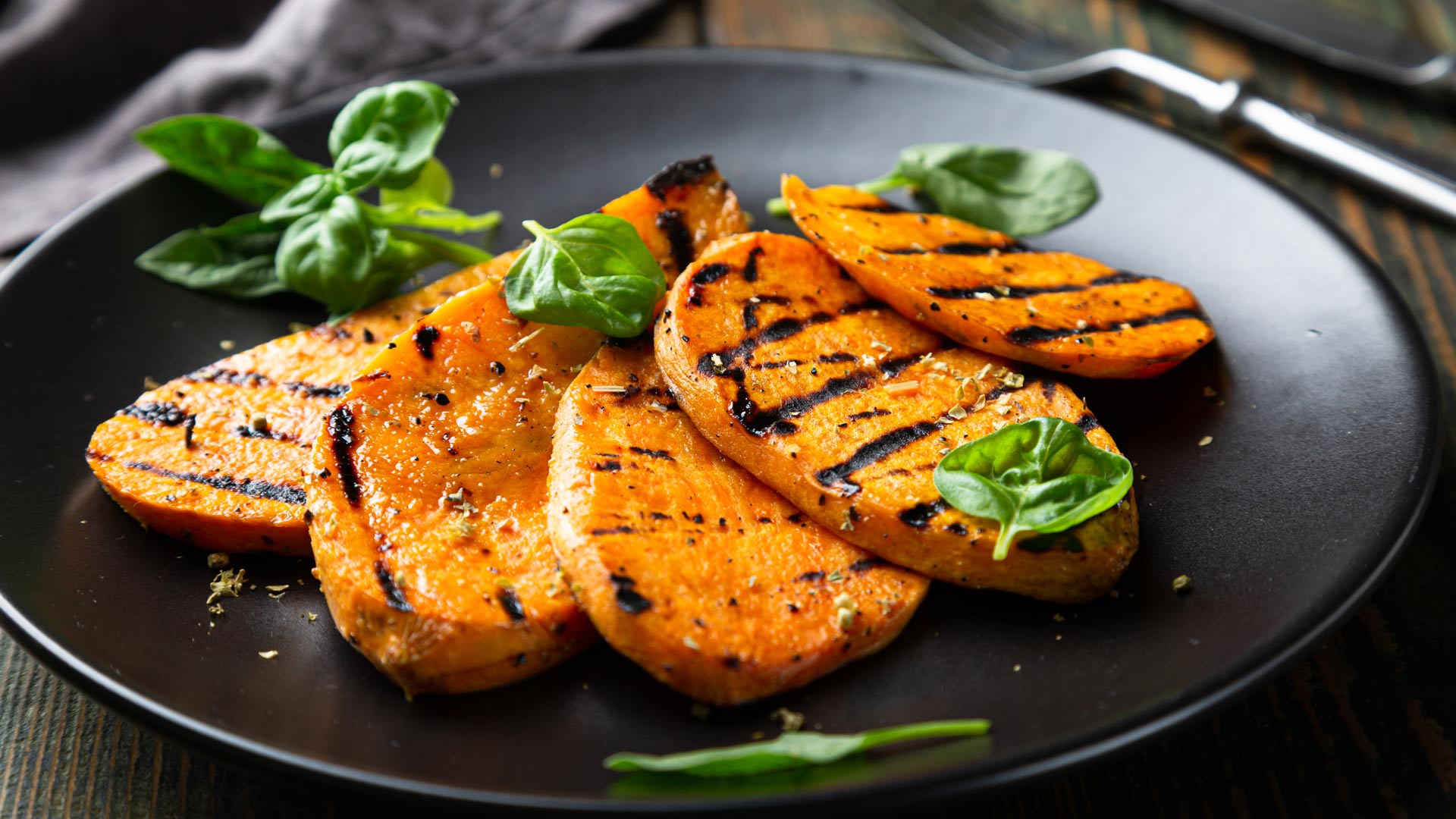 Gegrillte Süßkartoffel