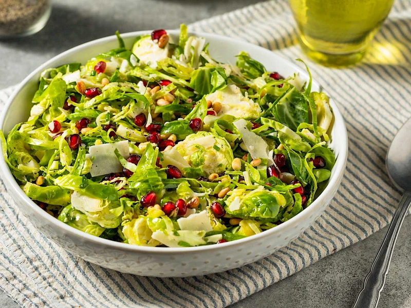 Rosenkohl-Granatapfel-Salat